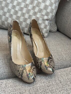 Giuseppe Zanotti Iridescent Metallic Snake-Print Pumps